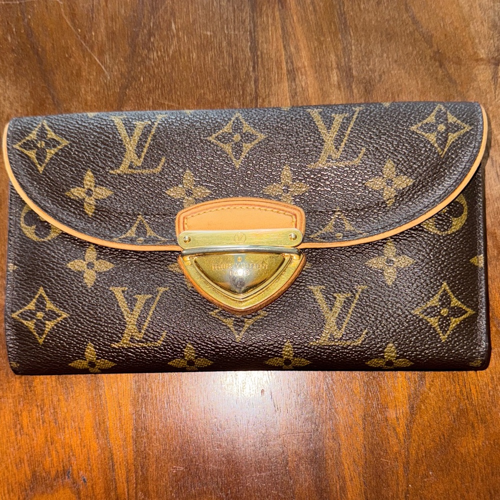 Authentic vintage Louis Vuitton Eugenie Long Wallet